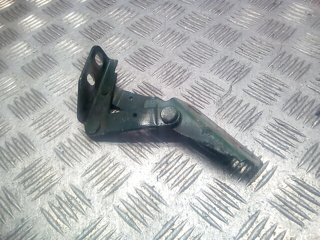 Петля капота правая Mercedes Sprinter 1, Sprinter 1 
Петля капота правая Mercedes Sprinter 1, Sprinter 1