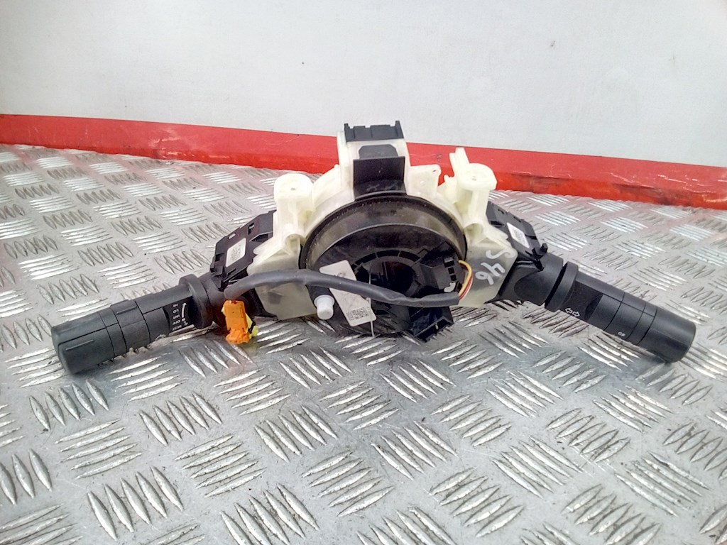Переключатель поворотов и дворников (стрекоза) Nissan Altima (L31), Altima (L31)
Переключатель поворотов и дворников (стрекоза) Nissan Altima (L31), Altima (L31)