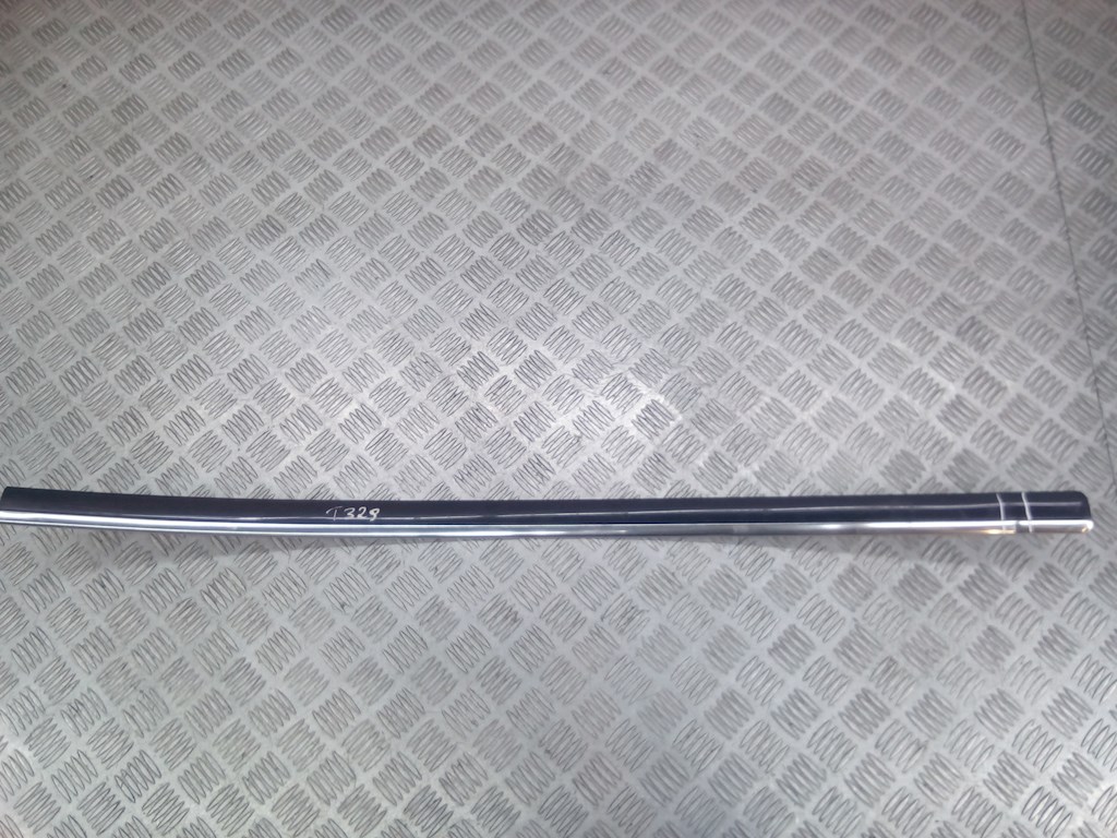 Накладка декоративная (молдинг) передней левой двери Volkswagen Passat 5 GP, Passat 5 GP
Накладка декоративная (молдинг) передней левой двери Volkswagen Passat 5 GP, Passat 5 GP
