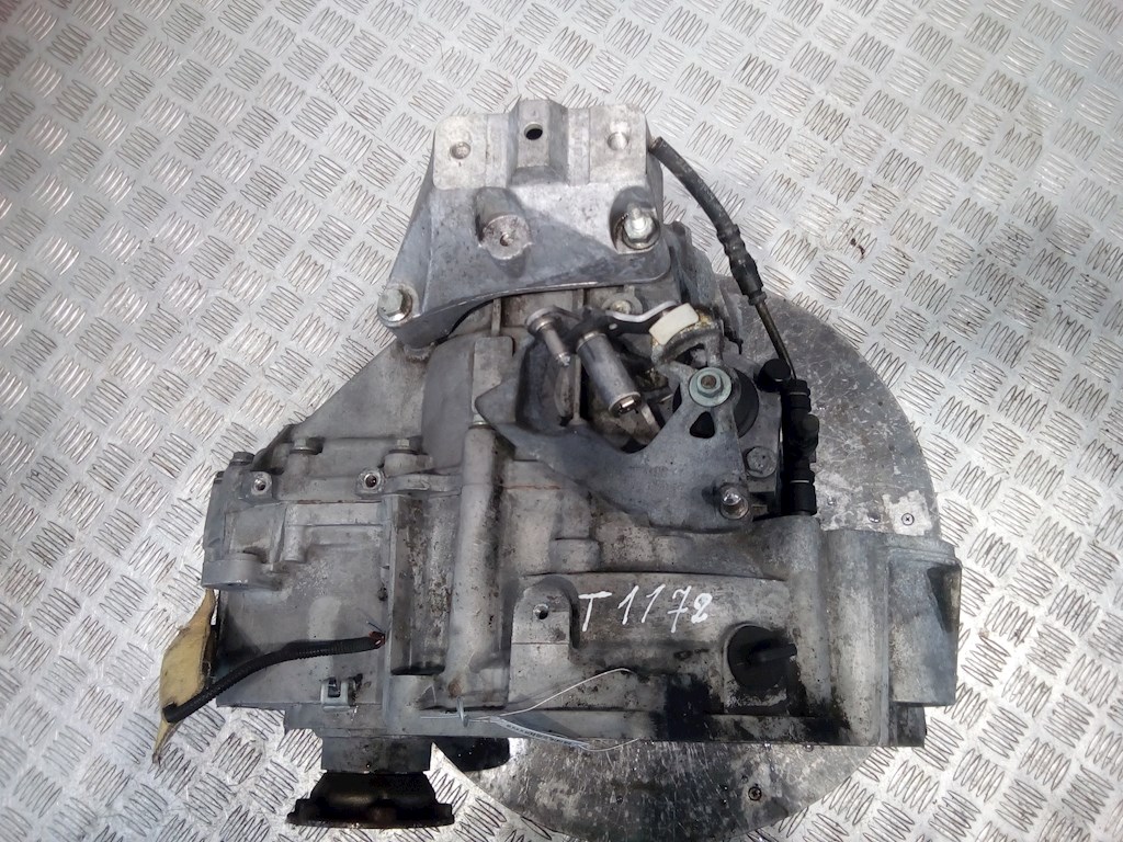 КПП 6ст (механическая коробка) Volkswagen Golf 4, Golf 4 
КПП 6ст (механическая коробка) Volkswagen Golf 4, Golf 4