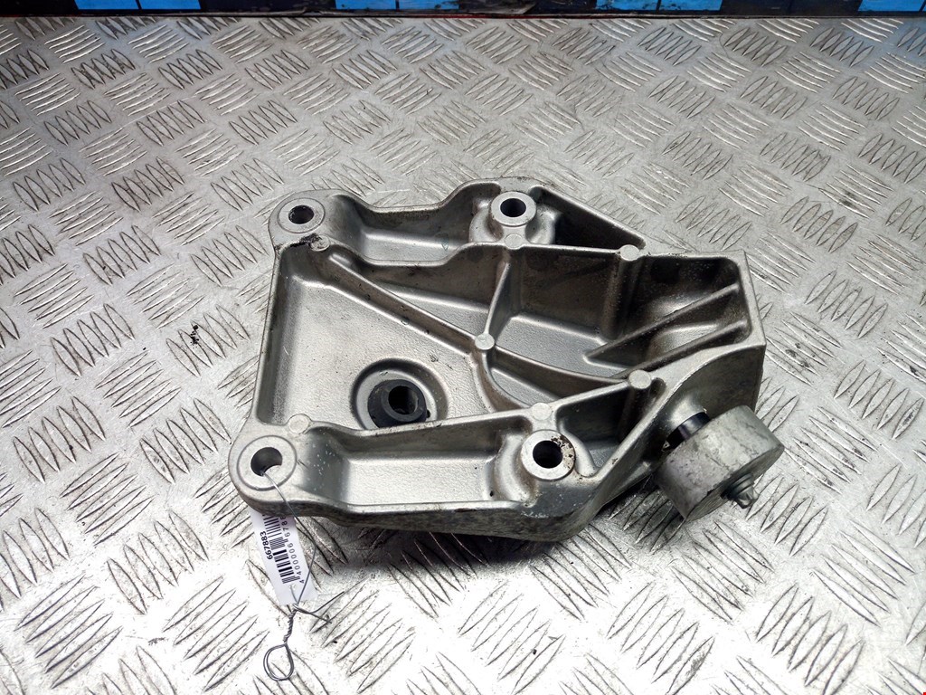 Кронштейн двигателя (лапа крепления) BMW 7 Series (F01/F02/F04), 7 Series (F01/F02/F04)
Кронштейн двигателя (лапа крепления) BMW 7 Series (F01/F02/F04), 7 Series (F01/F02/F04)