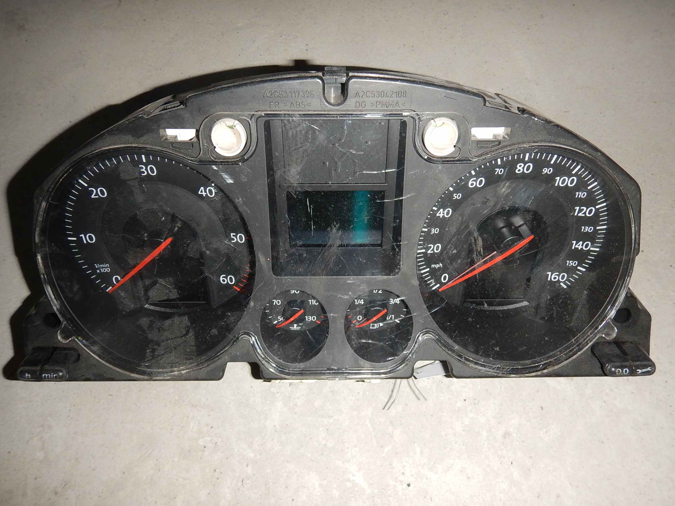 

Панель приборная (щиток приборов) Volkswagen Passat 6, Passat 6