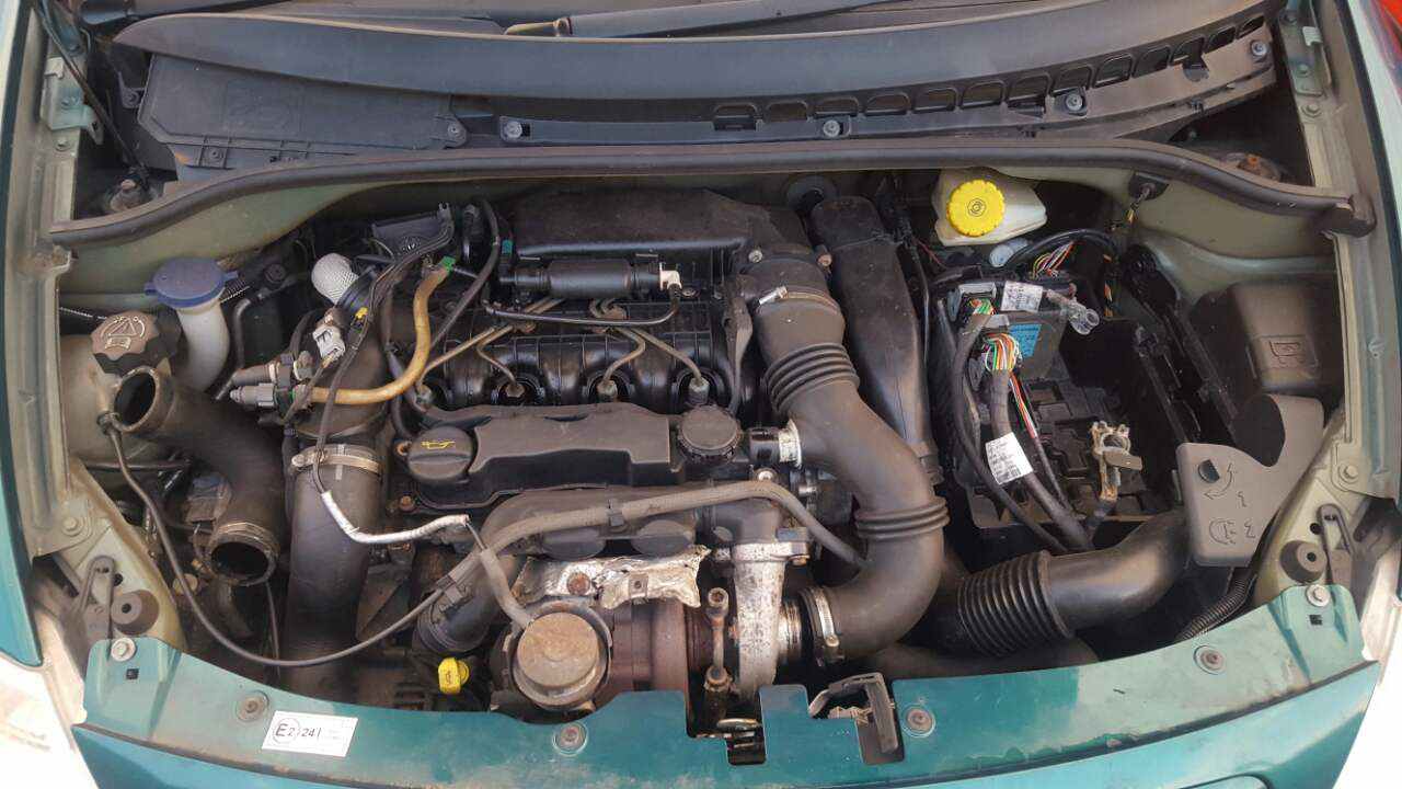 Ремонт двигателя ситроен. Citroen c3 1.4 двигатель. Ситроен с3 1.4 дизель двигатель. Citroen (Ситроен) c3 1.4 HDI 16v. Ситроен с5 1 поколения HDI дизель двигатель.