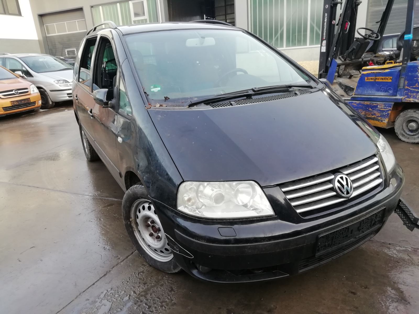 Авторазборка Volkswagen Sharan 1 T703 купить детали б/у в Минске и Беларуси