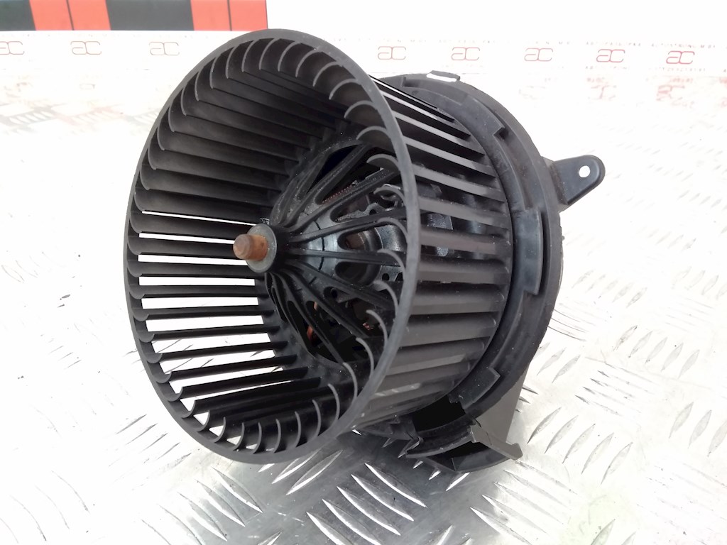 

Моторчик (двигатель) печки Citroen C3 2, C3 2
