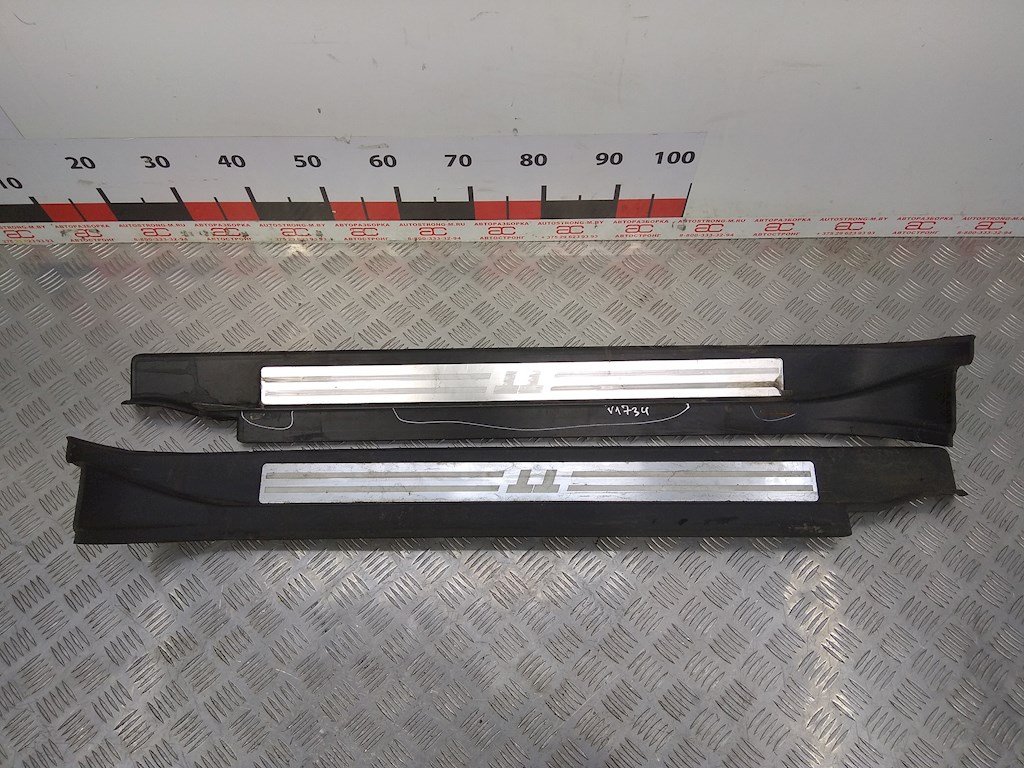 

Накладка порога (внутренняя) Audi TT 8N, TT 8N