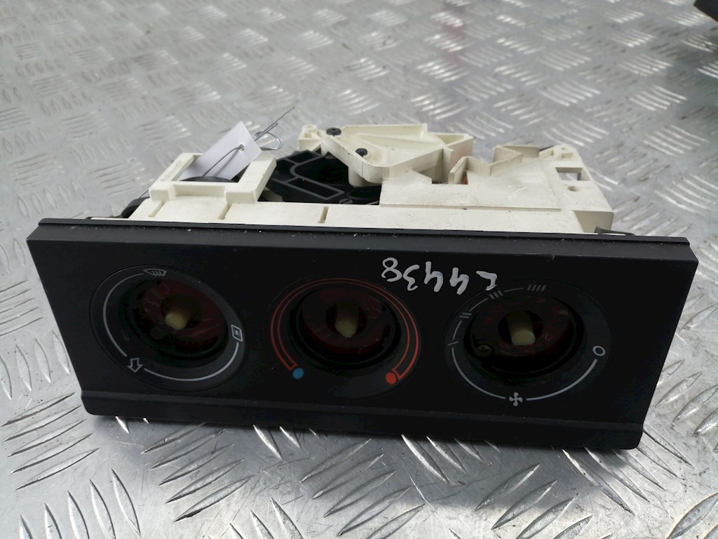 

Переключатель печки Audi 80 B4, 80 B4