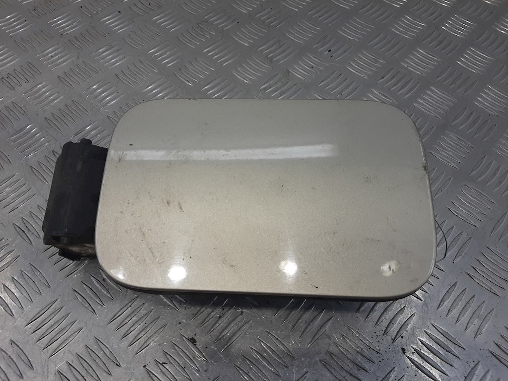 Лючок бензобака рено симбол. Лючоц бензопака Renault Scenic RX 4. H75461503крышка бензобака Сценик 2. Лючок бензобака Сценик 1. Бензобака Сценик 2.