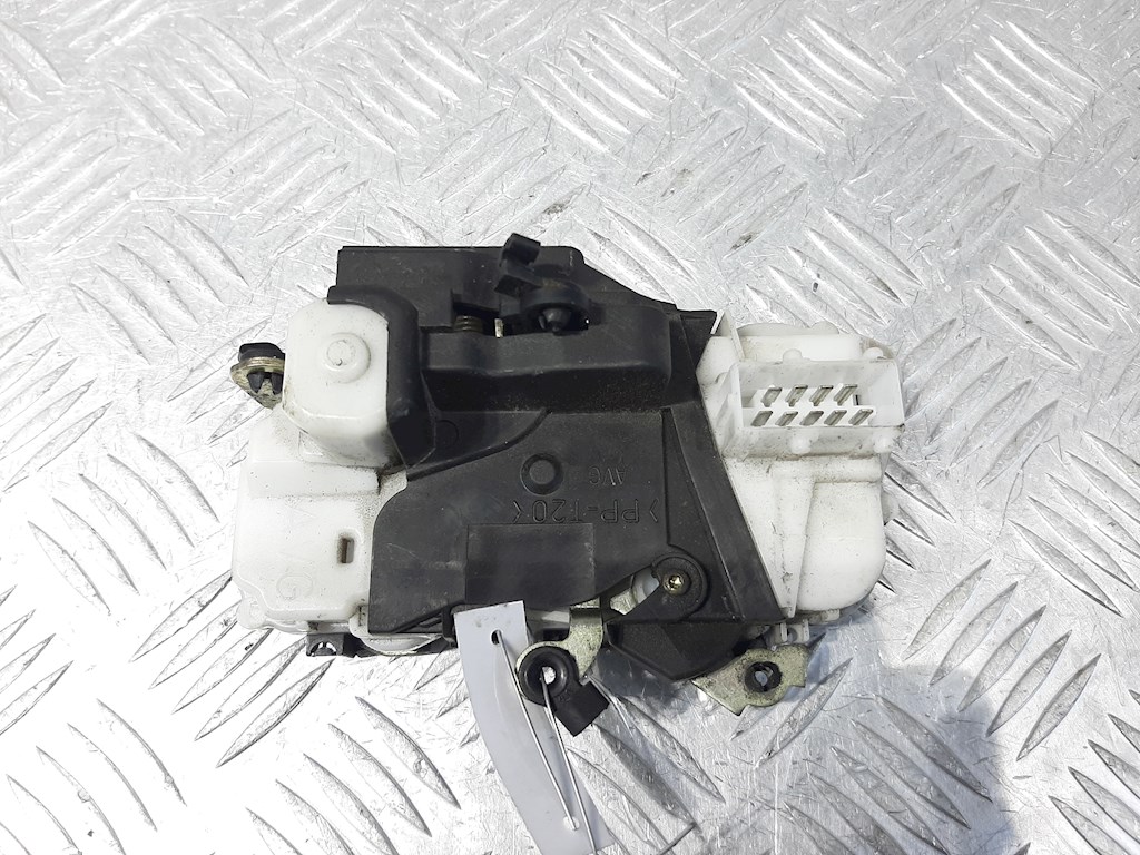 

Замок двери передней левой Peugeot 406, 406