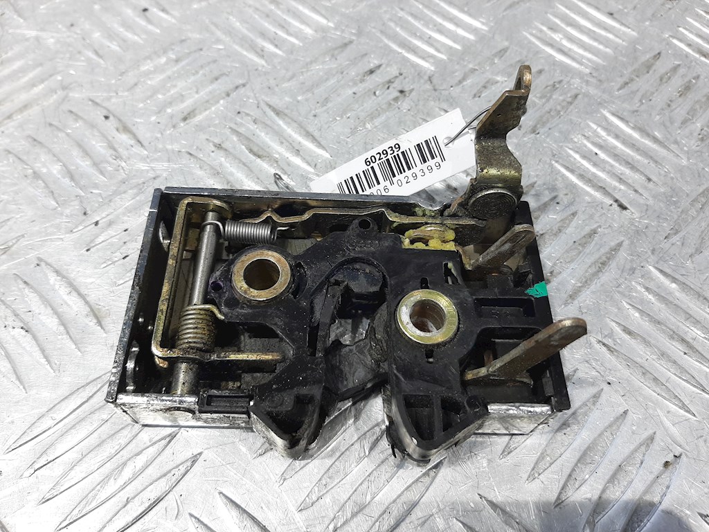 

Замок двери передней правой Audi 80 B4, 80 B4