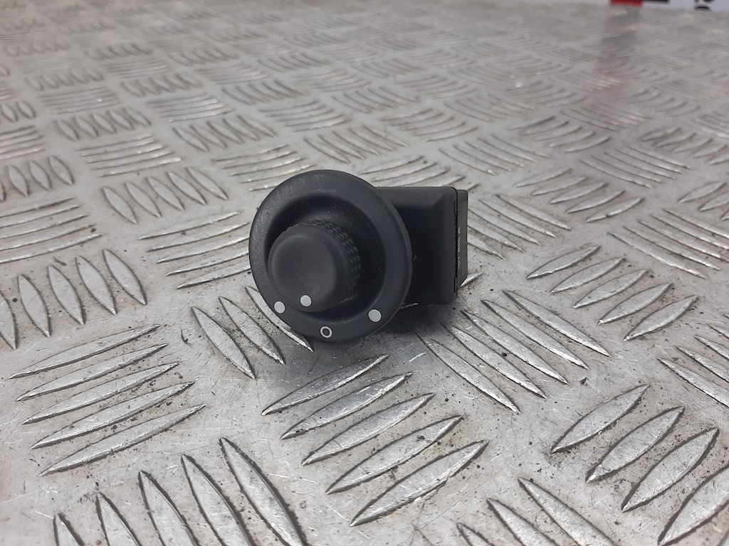 

Кнопка (джойстик) зеркал Renault Scenic 2, Scenic 2