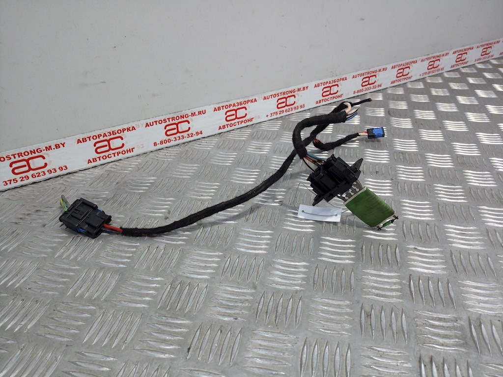 

Резистор (сопротивление) печки Citroen Jumpy (Dispatch) 2 (X), Jumpy (Dispatch) 2 (X)