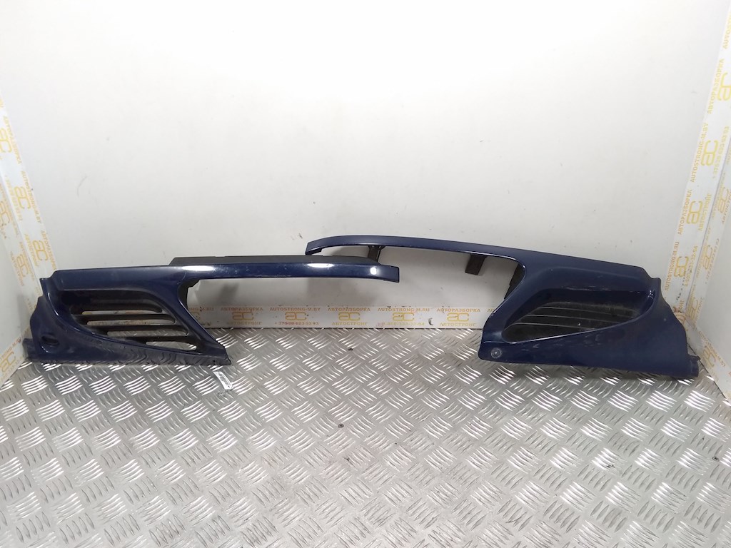 

Решетка радиатора Renault Scenic 1, Scenic 1