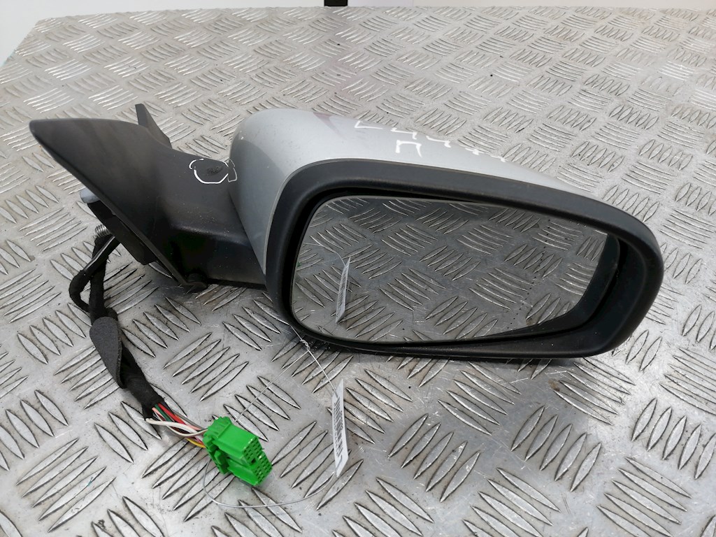 

Зеркало боковое правое Volvo S80, S80