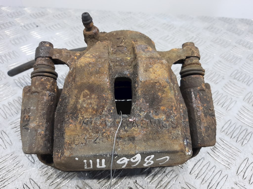 

Суппорт передний правый Toyota Rav4 3, Rav4 3