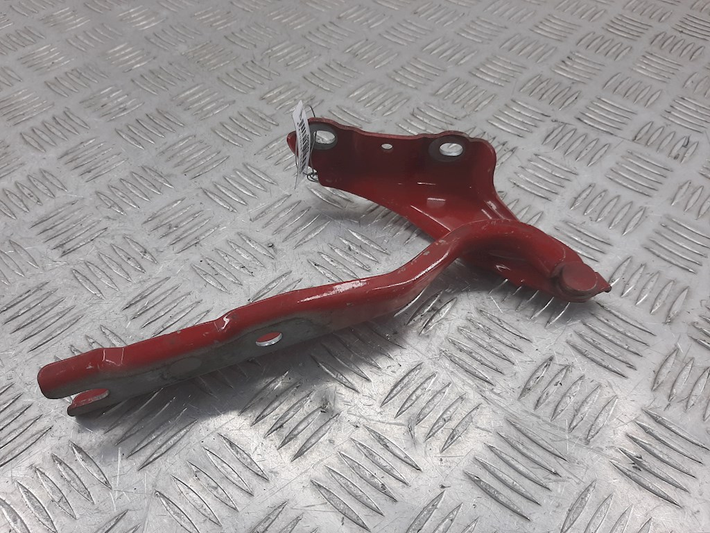 

Петля капота левая Seat Toledo 4, Toledo 4