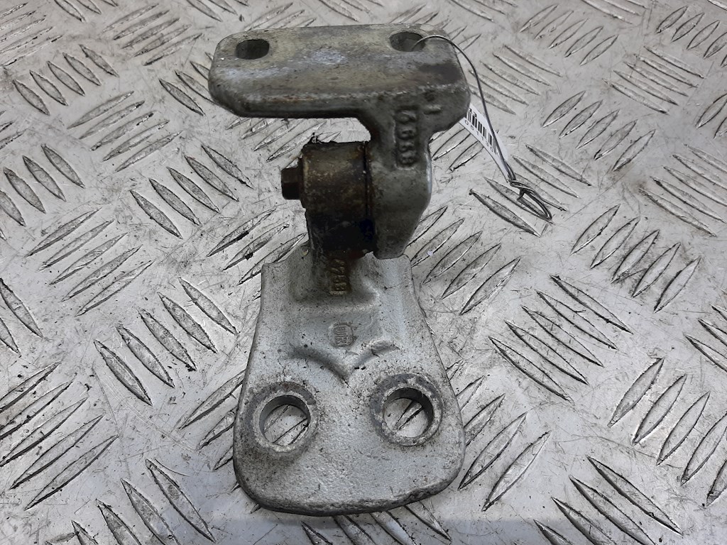 

Петля двери задней правой Land Rover Discovery 3, Discovery 3