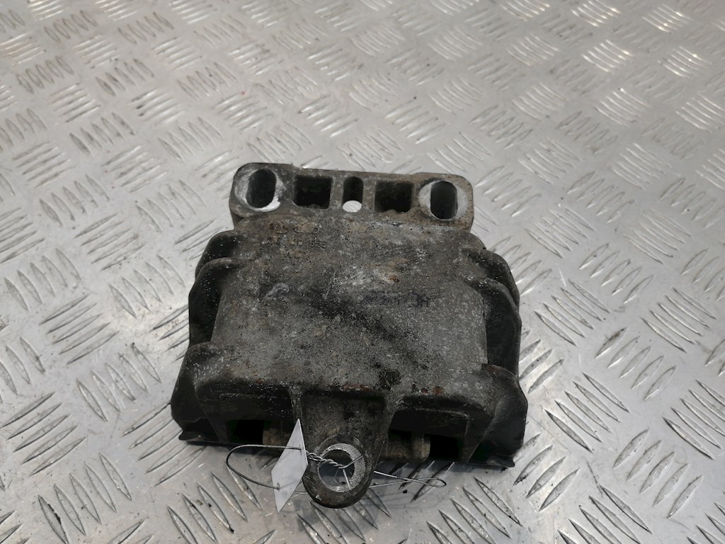 

Подушка крепления КПП Audi A3 8L, A3 8L
