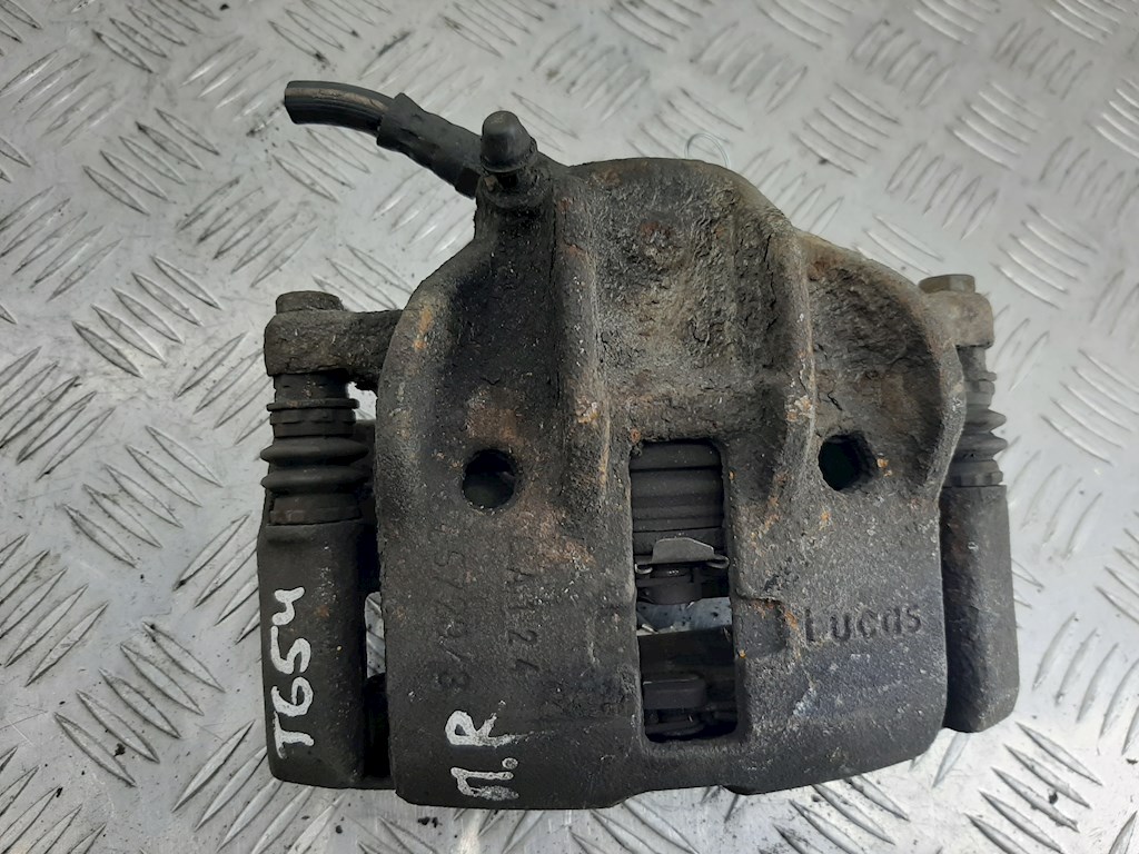 

Суппорт передний правый Peugeot 306, 306