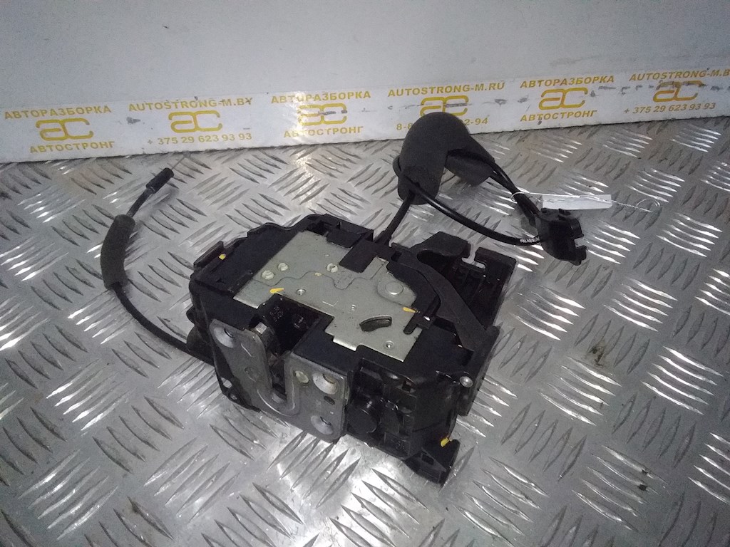 

Замок двери передней левой Renault Megane 3, Megane 3