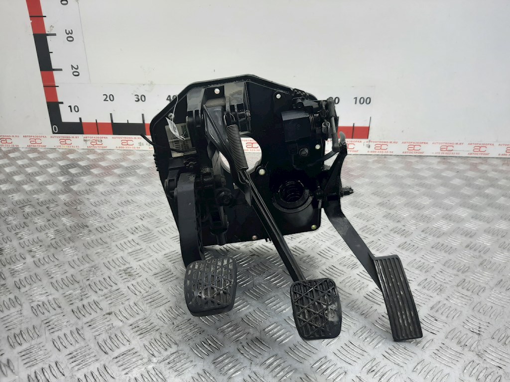 

Педальный узел Mercedes W168 (A Class), W168 (A Class)