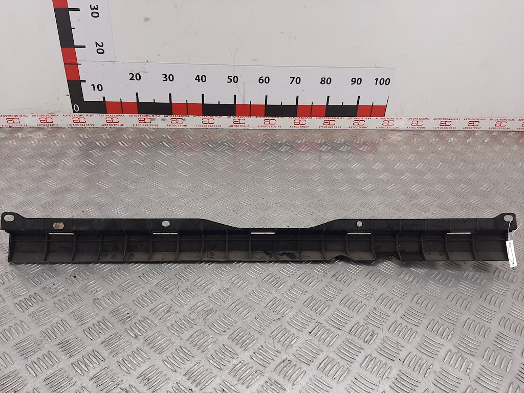 

Кронштейн (крепление) заднего бампера центральный Volkswagen Polo 3, Polo 3