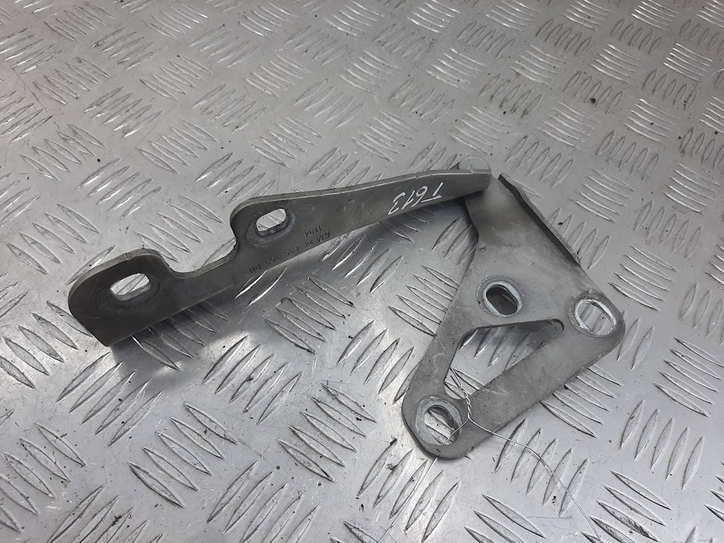 

Петля капота правая Opel Vectra C, Vectra C