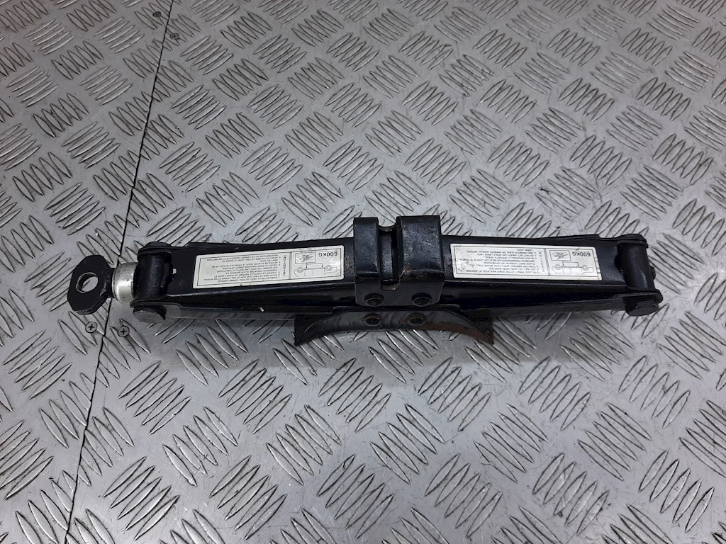 

Домкрат Fiat Stilo, Stilo