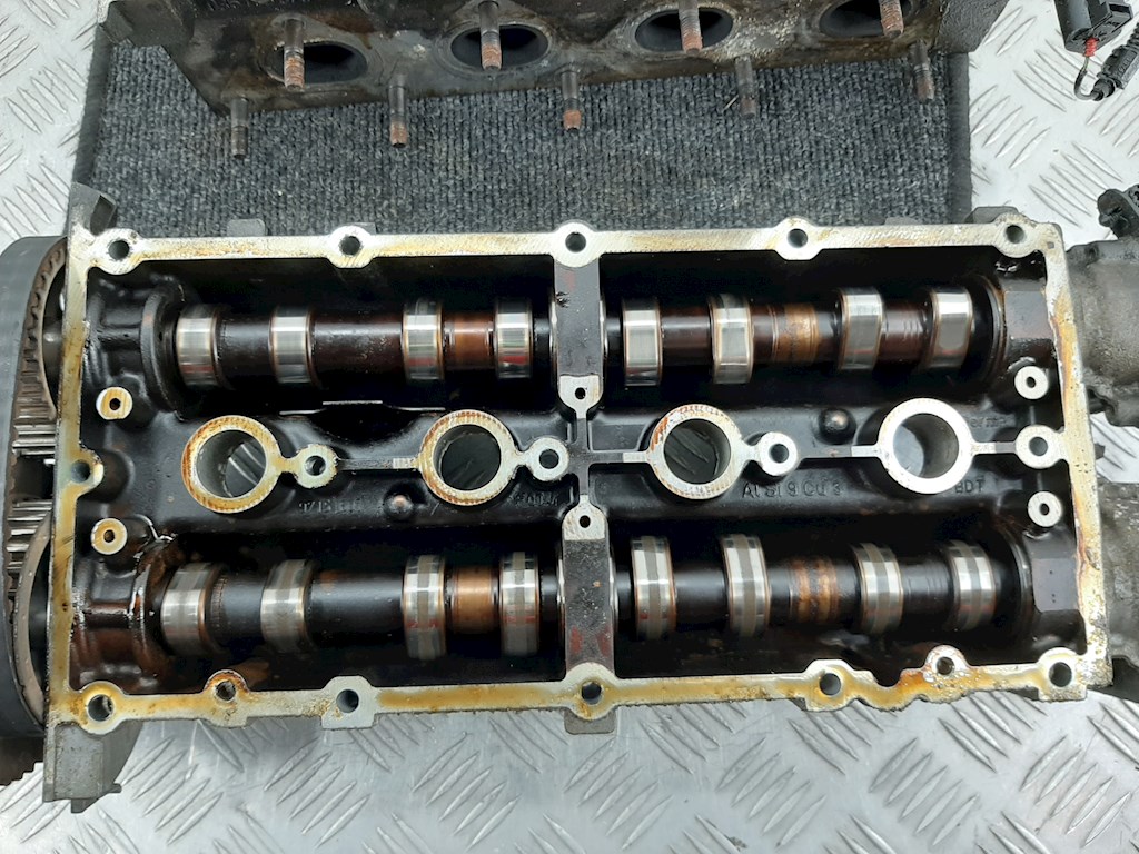 

Головка блока цилиндров (ГБЦ) Volkswagen Golf 4, Golf 4