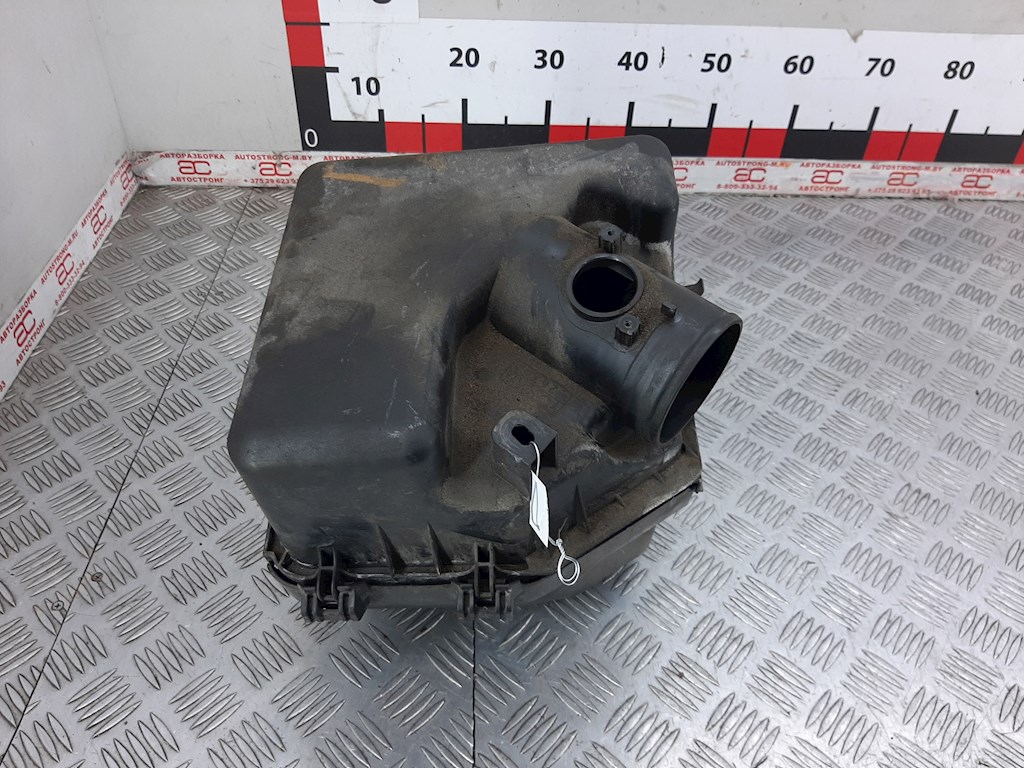 

Корпус воздушного фильтра Toyota Rav4 3, Rav4 3