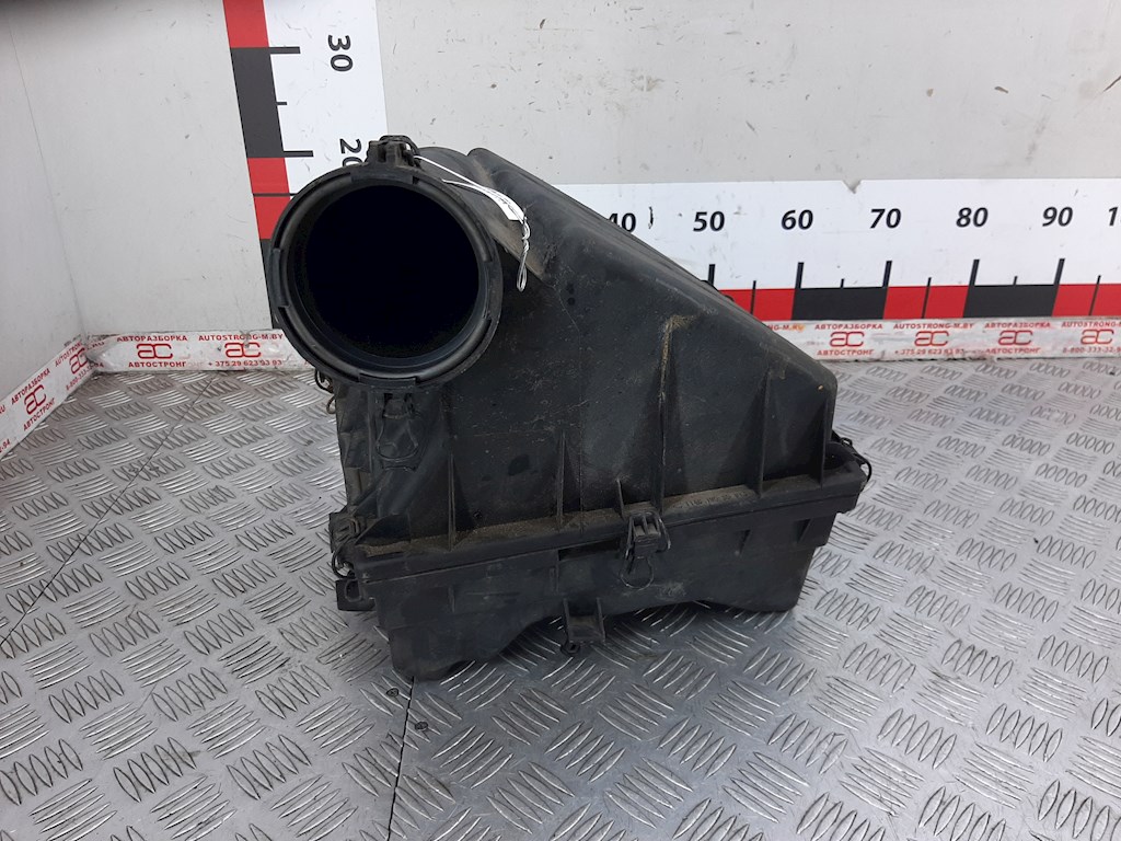 

Корпус воздушного фильтра Mercedes W163 (ML Class), W163 (ML Class)