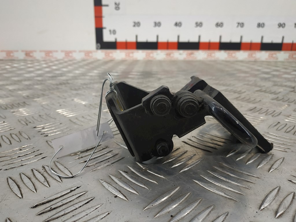 

Петля двери задней левой Seat Ibiza 3, Ibiza 3