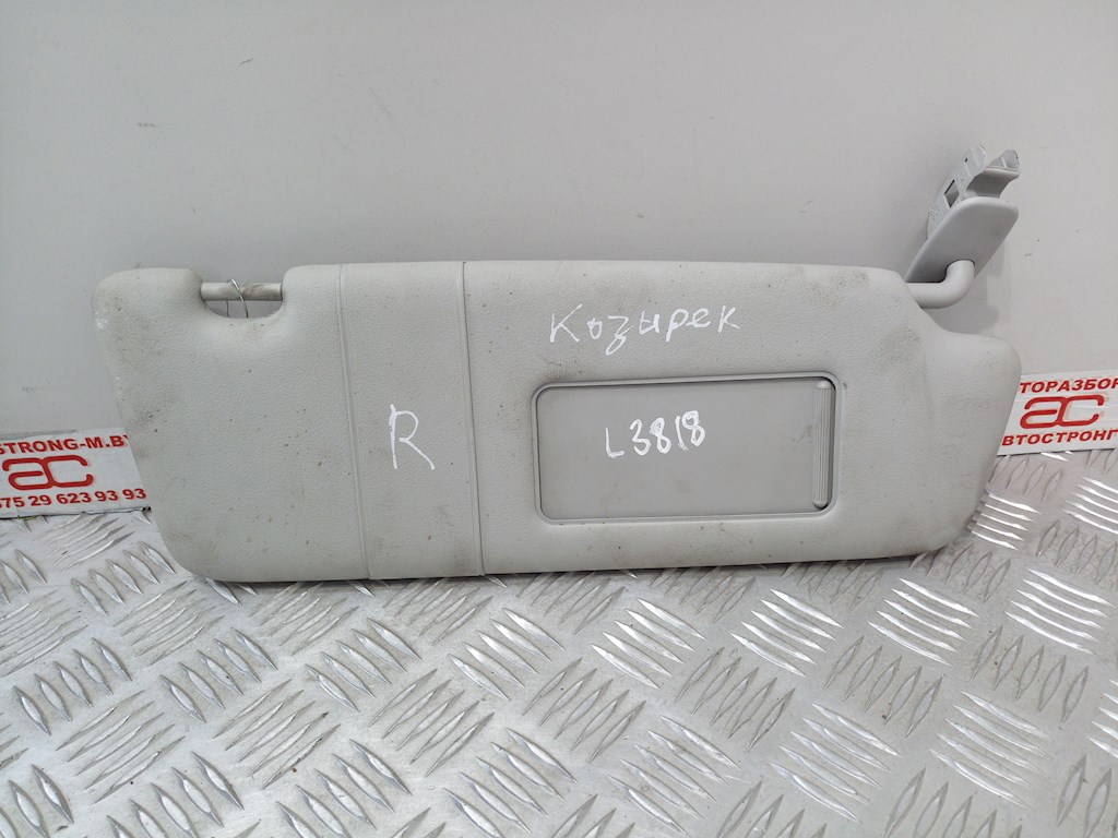 

Козырек солнцезащитный Audi A4 B7, A4 B7