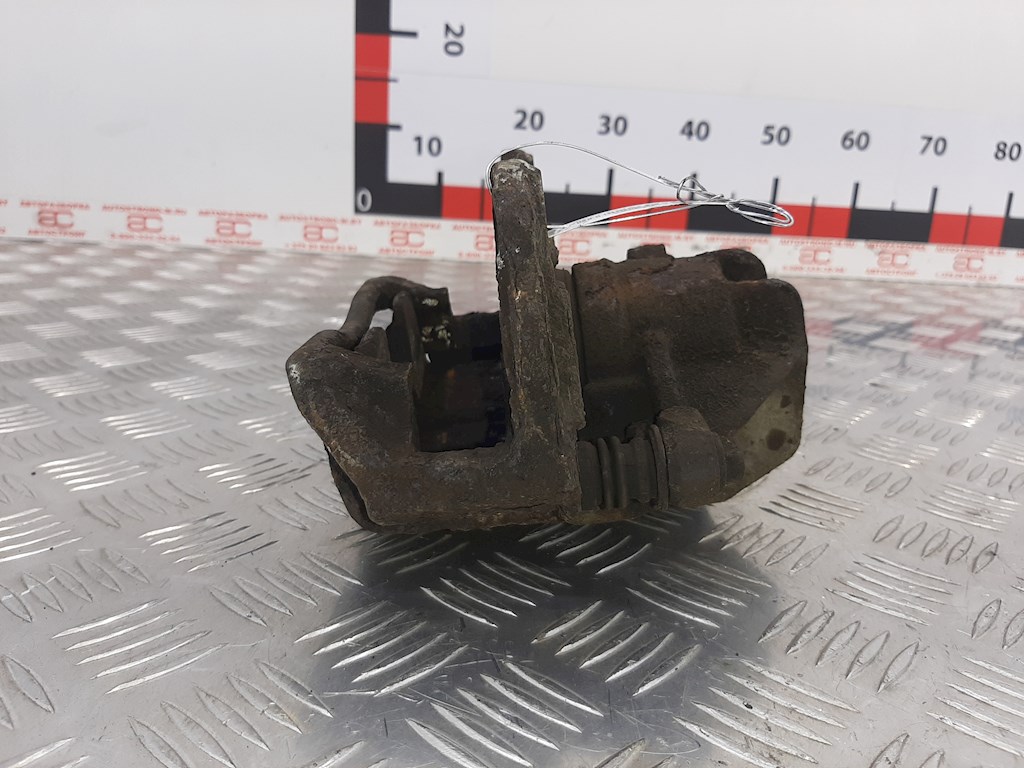

Суппорт передний левый Volvo S40 V40 1, S40 V40 1
