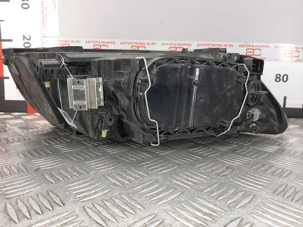 

Фара передняя левая Volvo V50, V50