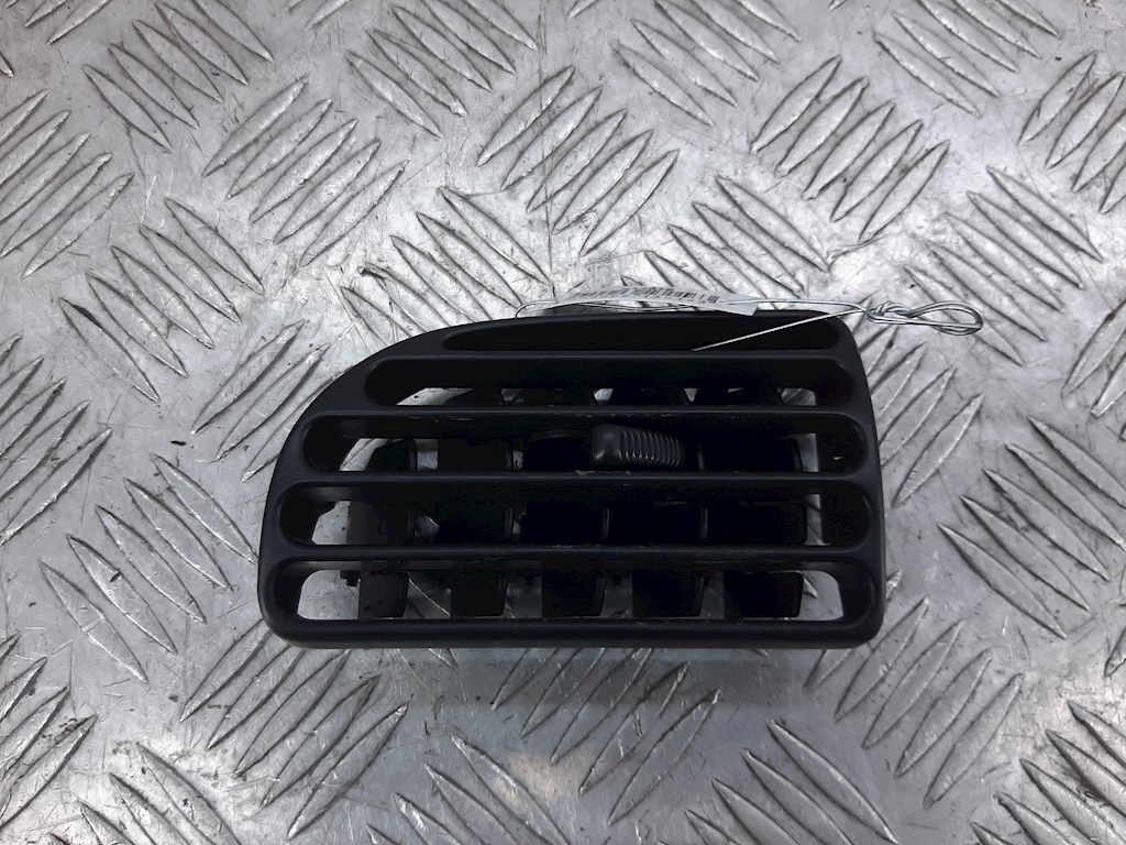 

Дефлектор обдува салона Peugeot 406, 406
