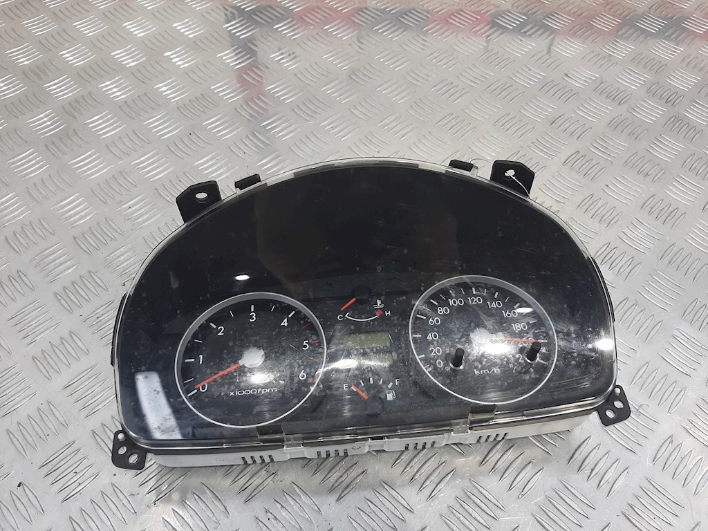 Хендай гетц приборы. Hyundai Getz 2008 панель приборов. Приборная панель Getz 2005 1.6. Щиток приборов Hyundai Getz. Гетс 2010 год панель приборов.