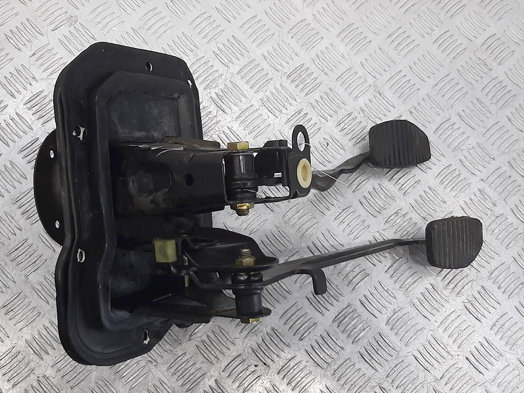 

Педальный узел Peugeot 406, 406