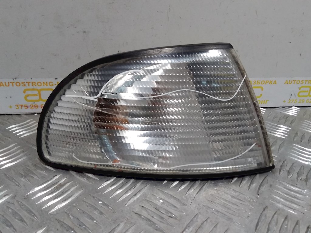 

Поворотник правый Audi A4 B5, A4 B5