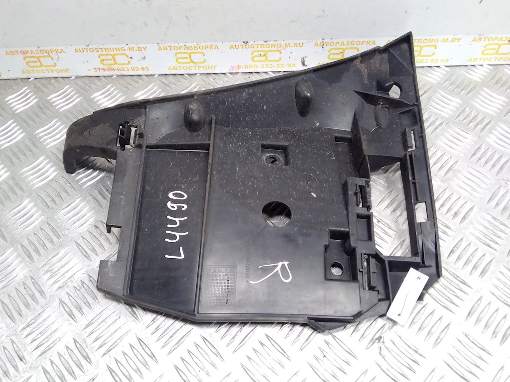 

Кронштейн (крепление) переднего бампера правый Volvo S80, S80