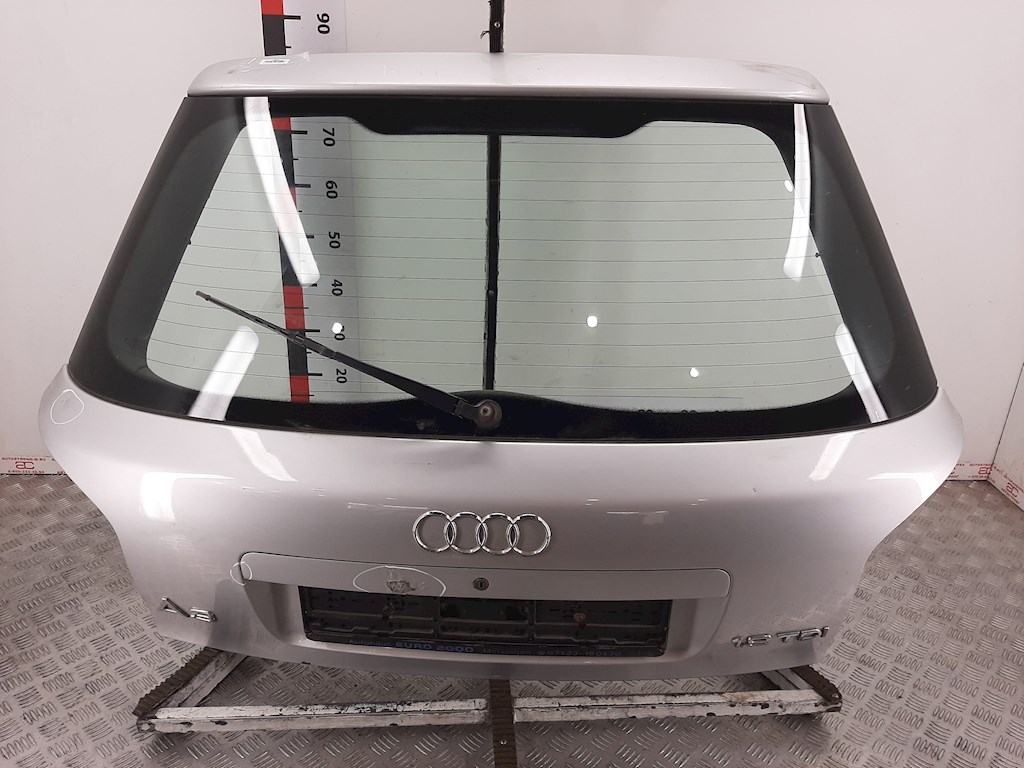 

Крышка (дверь) багажника Audi A3 8L, A3 8L