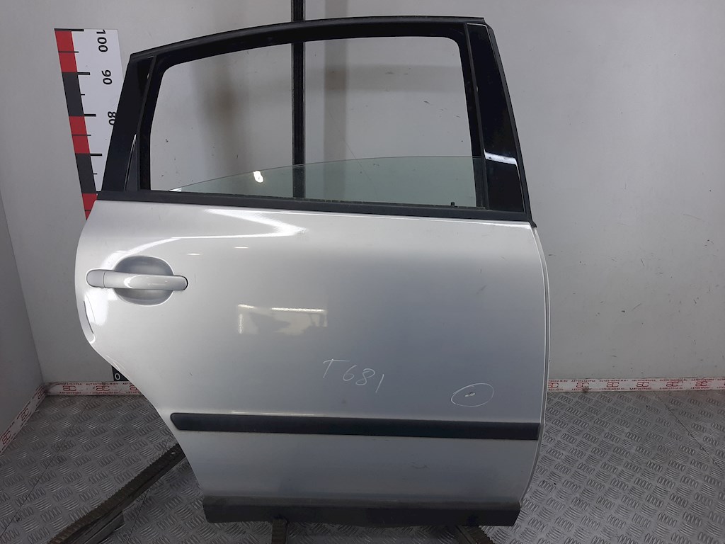 

Дверь задняя правая Volkswagen Passat 5, Passat 5