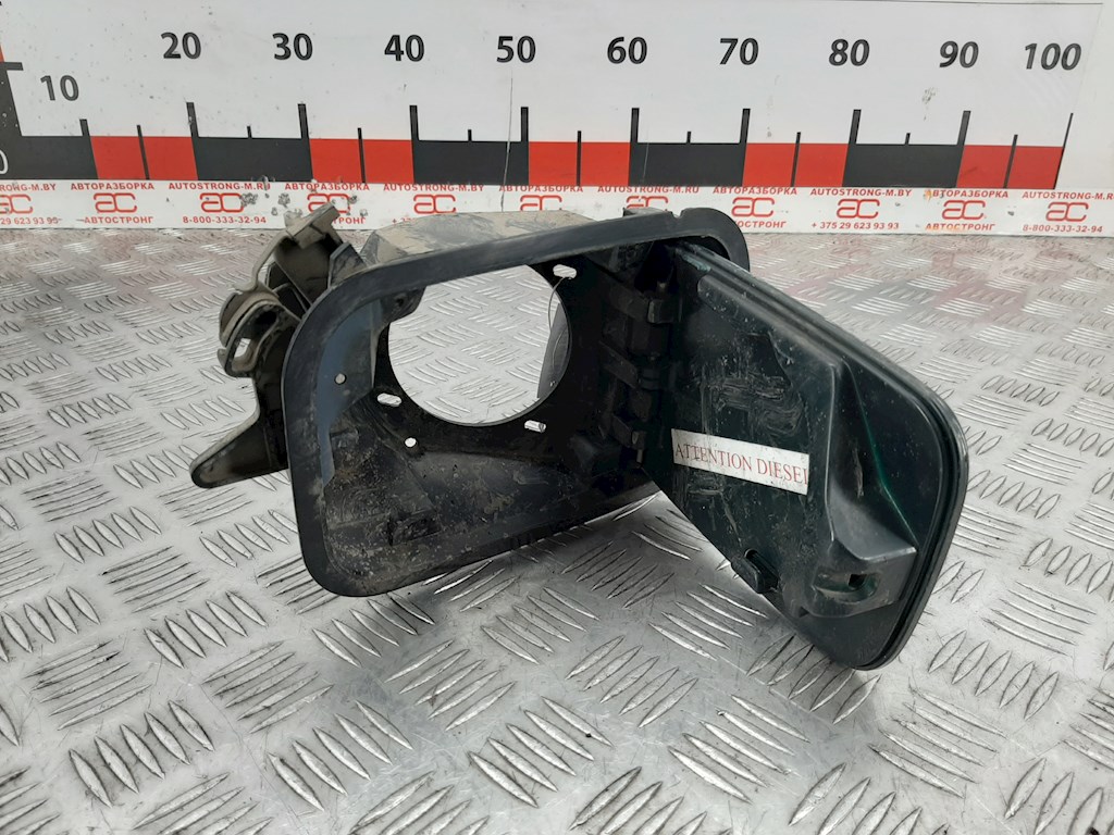 

Лючок бензобака Peugeot 406, 406