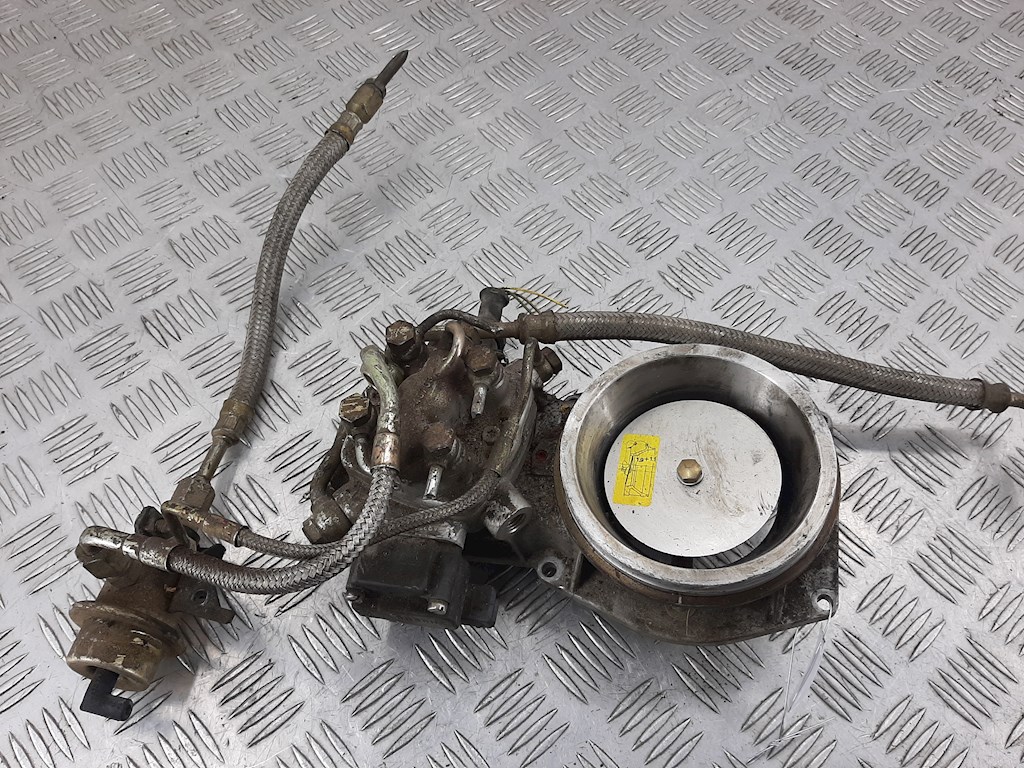 

Инжектор (распределитель впрыска топлива) Audi 80 B3, 80 B3