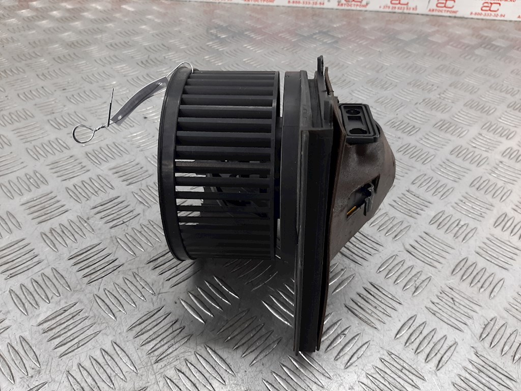 

Моторчик (двигатель) печки Skoda Octavia 1U, Octavia 1U