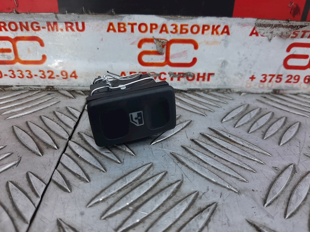 

Кнопка стеклоподъемника Volkswagen Polo 3, Polo 3