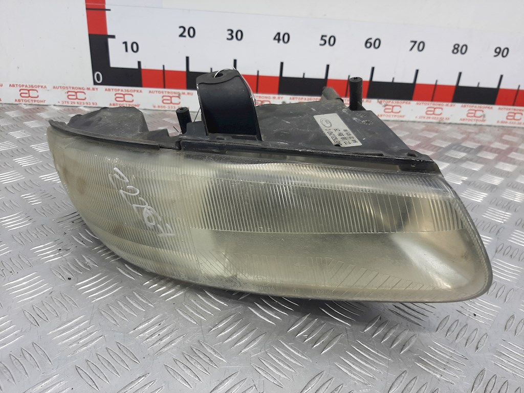 

Фара передняя правая Chrysler Voyager 3, Voyager 3