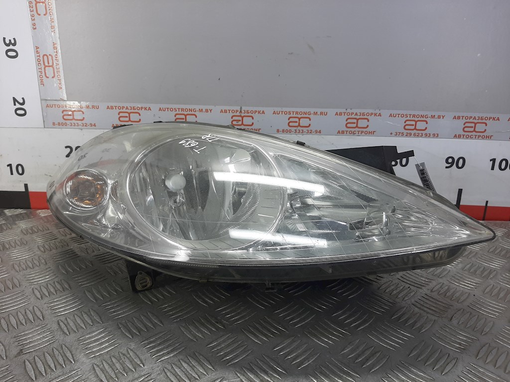 

Фара передняя правая Mercedes W169 (A Class), W169 (A Class)