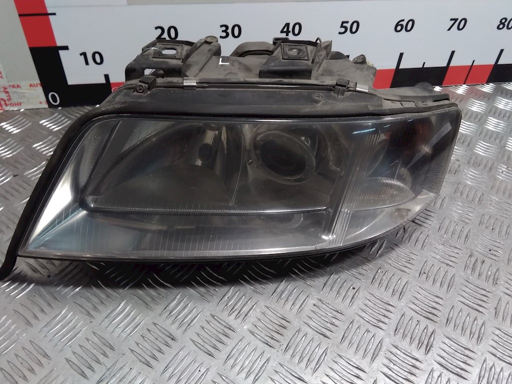 

Фара передняя левая Audi A6 C5, A6 C5