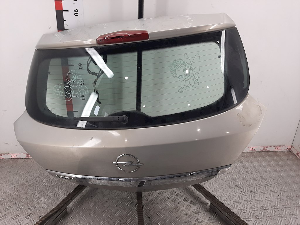 

Крышка (дверь) багажника Opel Astra H, Astra H